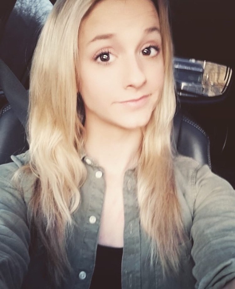 PrettyAlissa2's profile picture. I'm sweet, thoughtful, kind, intelligent, and have a great sense of humor. I'm very easy going and laid back. I'm often told that I'm very easy to talk with.