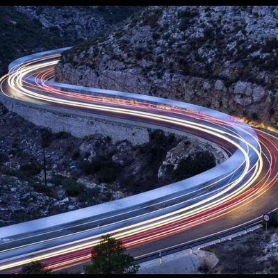 YangLin86381877's profile picture. From China,Business administration,Wuhan University Of Technology,Trader And Speaker