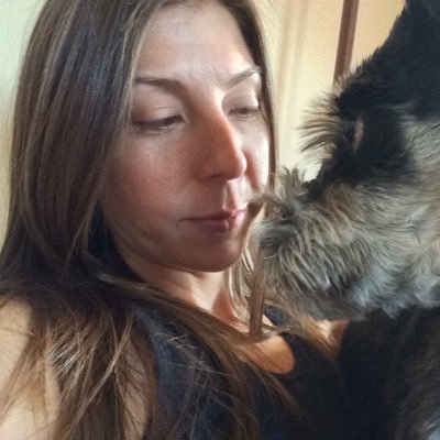 MicheleMeBell's profile picture. 