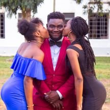 chriis_attila's profile picture. c'mon Twitter j'fais comme je veux😋🇨🇮
la volonté du feu🔥🔥 #Otaku 
#Attila_records #Entrepreneur 
#Artiste_chanteur 
#Photographe_paysagiste