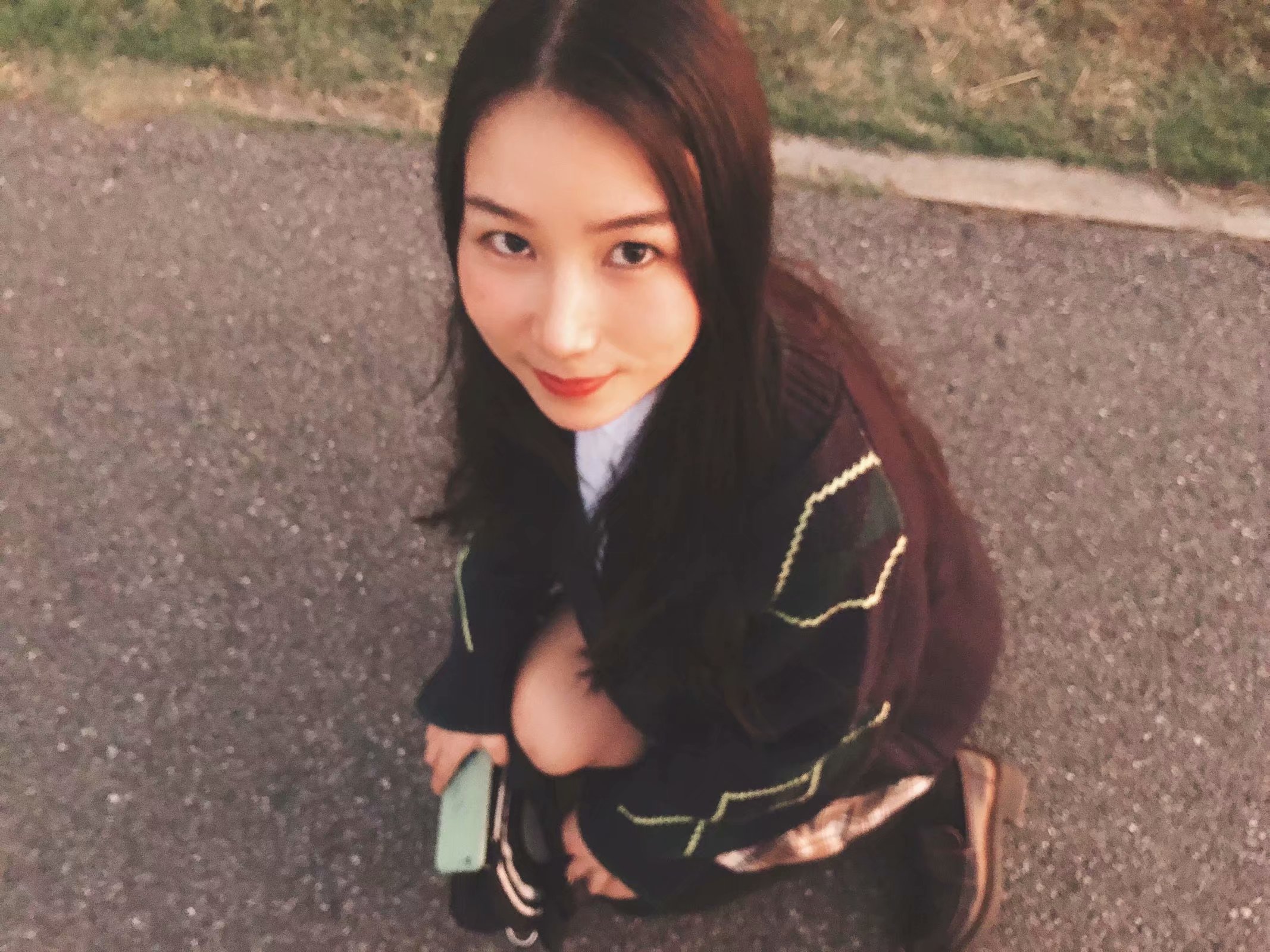 I6nn24FeCl12vcA's profile picture. 大龄中二病少女