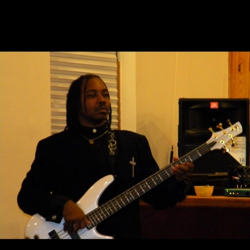 Bass Player/Recording Artist with the BET and Stellar Award Nominee The Singing Pastors / Please Like us on Facebook
