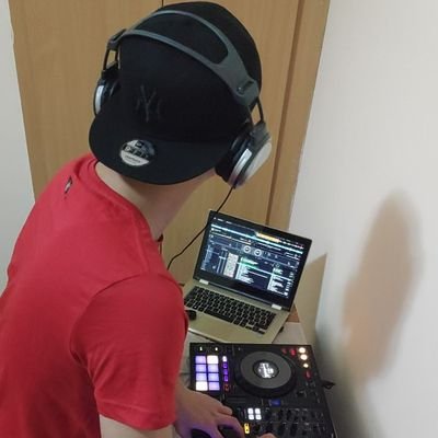 Web Backend Developer 💻 Disk Jockey 🎧 - Progressive House, Electro House https://t.co/xTNTgI9Fb0 https://t.co/kcMAY6Fe6k
