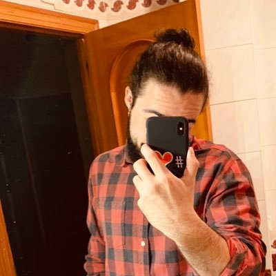 AdolfoLOL's profile picture. El café solo ,o con ella