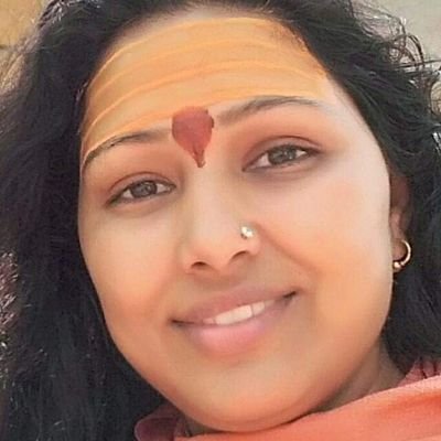 Guru Maa Shri
प्रेम जब अनन्त हो गया !
रोम रोम संत हो गया !!