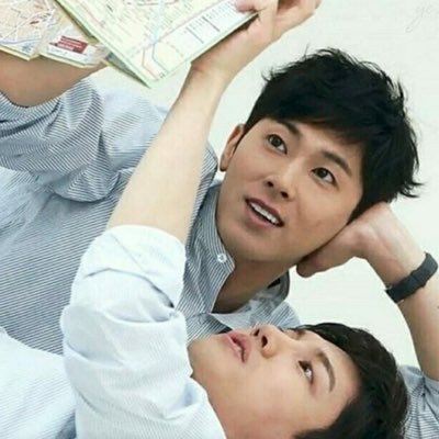 fpi4Eqd0G7qX2iW's profile picture. 東方神起ペンとなってやや12年♪私情で新垢となってしまいました。今まで仲良くして下さっていたペンの方々申し訳ありません。
これからまだまだ㌧活続けます！
だって生き甲斐ですもの💕笑
仲良くして下さい！
よろしくお願い致します(*^ω^*)