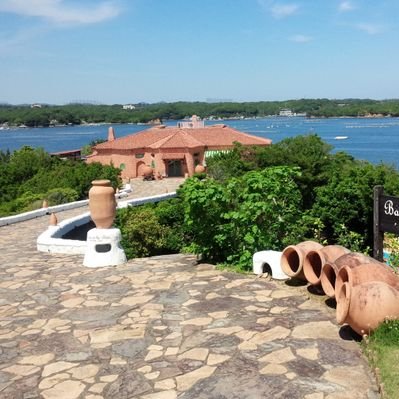 人間国宝 落語家 桂米朝の名言 芸人は 米1粒 釘1本もようつくらんくせに 酒が良えの悪いのと言うて 好きな芸をやって一生を送るもんやさかいに むさぼってはいかん ねうちは世間が決めてくれる ただ一生懸命に芸をみがく以外に 世間へのおかえしの途 人間国宝 落語家 桂米朝の名言 芸人は 米1粒 釘1本もようつくらんくせに 酒が良えの悪いのと言うて 好きな芸をやって一生を送るもんやさかいに むさぼってはいかん ねうちは世間が決めてくれる ただ一生懸命に芸をみがく以外に 世間へのおかえしの途