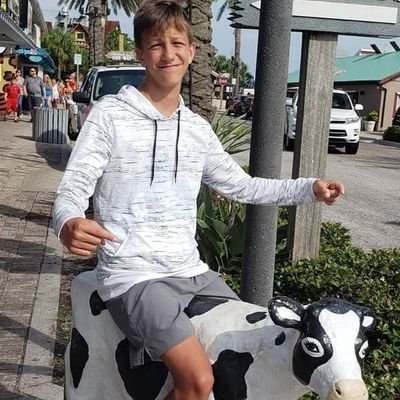 joshlewis191's profile picture. hhs 23