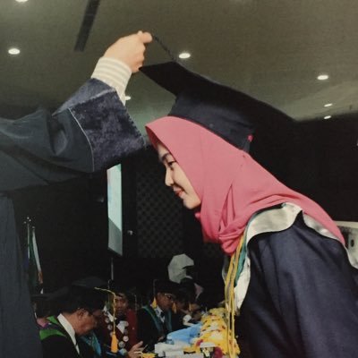 ElvaSufia's profile picture. 