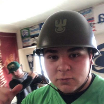 Limberiou's profile picture. SV ‘17 | LVC ‘21🧟‍♂️