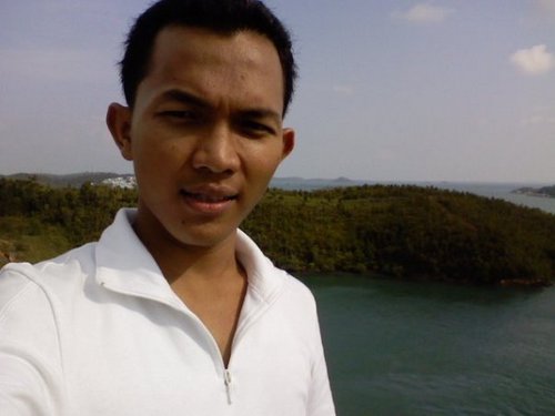 R4m4dhonz's profile picture. Life is too short to find enemy