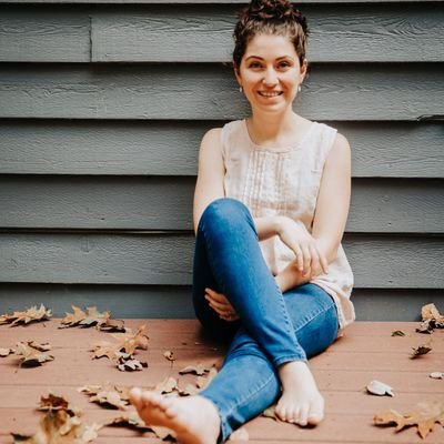 Tech nerd. Cat mom. Actual mom. Mathematician. Artist. Science Enthusiast. Wife of a Programmer. Renaissance woman. Parsons Recruitment.