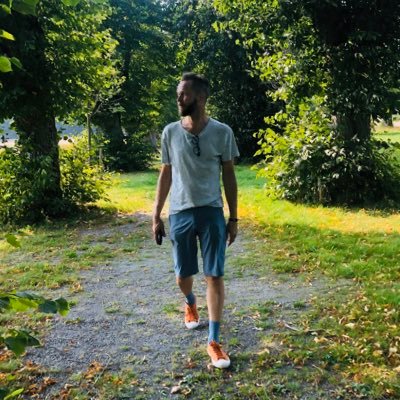 phont's profile picture. När jag inte är ute på en cykelrunda och njuter av den svenska naturen fokuserar jag på kreativa webbplatser som bygger på webbstandarder.