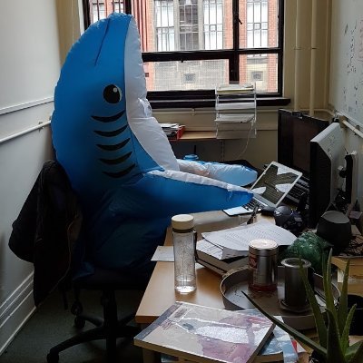 #AmazingSharkOfSolidarity (wash yr hands, everyone).  ❤️ @of_dinosaur (https://t.co/AUclNUdQbh). Although, sharks outlived dinosaurs... All pronouns & species.