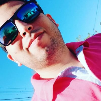 más racinguista que el propio Diego Alberto milito
diseñador industrial en proceso de diseño
VIVA LA LIBERTAD CARAJO!