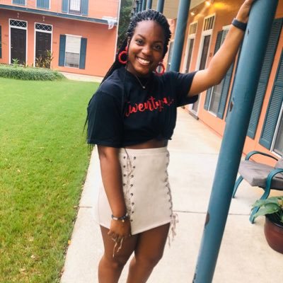 | auburn university🦅🔸💙 |cacc 🥎 & dadeville high alumni 🎓|physical education major - minor in sports coaching🏃🏾‍♀️|instagram📸 : _kristen77|