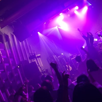 一つのコミュニティとして、音楽の制作や活動をやっていく上で役立つ様々な情報、日々思う事をつぶやいていこうと思います フォロワーさんの悩みや疑問などにも一緒に向き合って皆さんで研究出来たらいいなと思っています!ぜひフォローして絡んで下さいっ #DTM #音楽活動 #作曲 #プロデュース #バンドマン #アイドル #歌い手