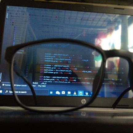 _sadButTrUe21_'s profile picture. im simple but not soo terrible...
