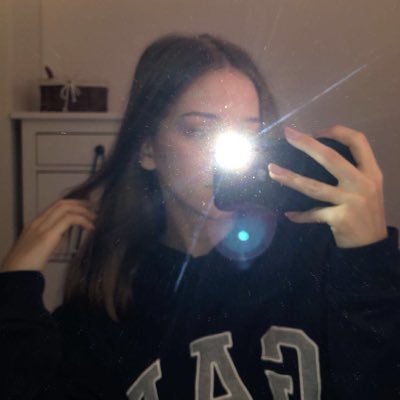 11Flearn99's profile picture. Lumière darling , lumière over me ✨