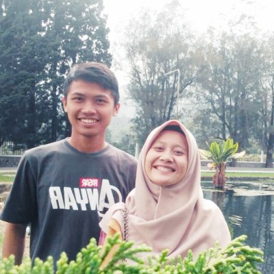 iqbalsayekti's profile picture. Masalah adalah cara Tuhan untuk membuatmu dewasa, jangan lari dari mereka tapi hadapilah. Hanya mereka yg membuatmu bijaksana.