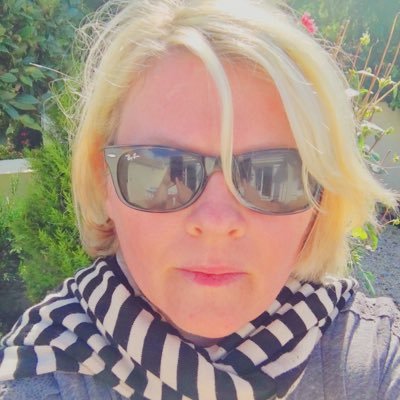 Writethisway1's profile picture. Freelance writer, editor, French Instructor. #digitalcontent #manycupsoftea #words -views are my own