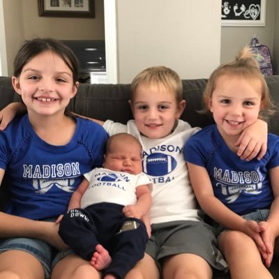 PE and Health Teacher. Coach. Mom of 4. Runner. Ohio proud. Montana Grad.