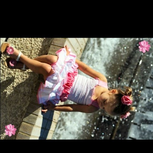 xCeceliaRose's profile picture. my mommy if Hera and me daddy is Zeus. Im 3 years old, but im really smart. My bestest brother in the WHOLE world is @God_Vince. Goddess of Karma, and flowers.