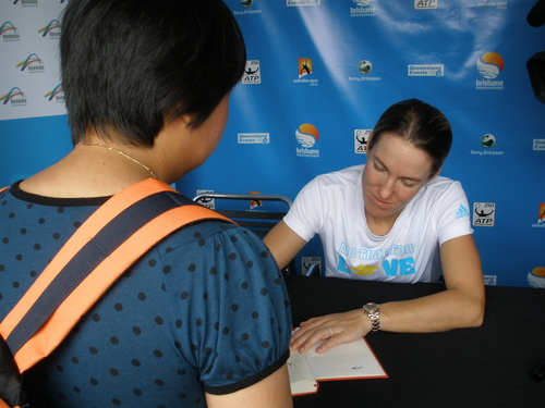 Sherryinabottle's profile picture. Public servant. Likes Austen, Stargate SG1, Xena, Daria, Aaron Tveit, Federer & Henin. Amateur chorister. Amateur pianist. Beginner clarinetist. Casual writer.