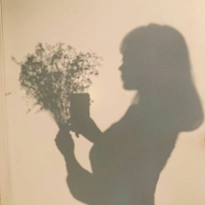 VEKnCEcINyeJWXK's profile picture. 