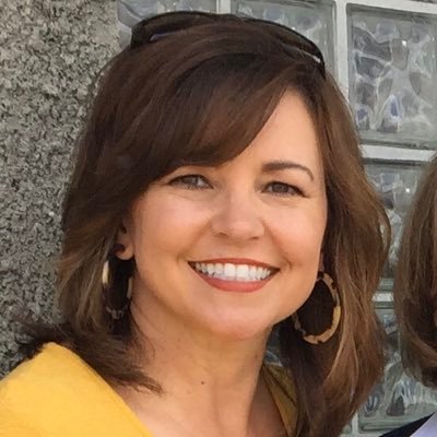 Mom, wife, vice principal, child of a King, fan of the underdog,my own opinions here