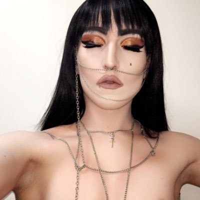 Drag queen 👑 21 Aberdeen 🏴󠁧󠁢󠁳󠁣󠁴󠁿host of dragshack Instagram : saphire_garment_