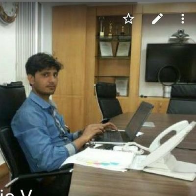 Ravi00643497's profile picture. 