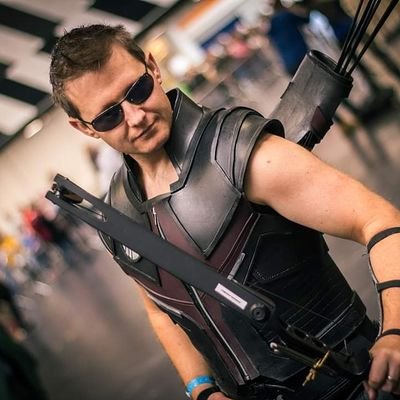Darren = Cosplayer! and ps4 gamer! No1muppett PlayStation Virtual reality gamer and tournament /league organiser.