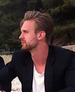 aronhornvrak's profile picture. Decentralist, Hemmansägare, Ingenjör, Bergslagsknekt. Gästar även i Gbg.