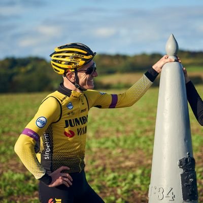 Professional Cyclist for Team Jumbo-Visma
@JumboVismaRoad. Veldwezelt/Schiedam. Getrouwd. Vader van Bram en Koen. grenspa(a)loloog.