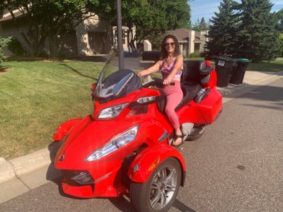 FischmanSharon's profile picture. #60 year old woman #recreatingherself.. so much #fun