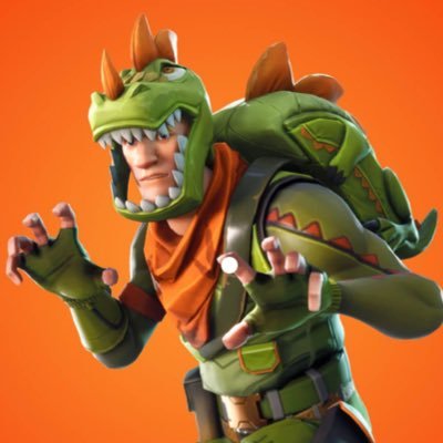 | Competitive Fortnite Player | We Thoomin!! |
