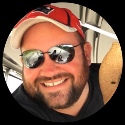 Entrepreneur. Owner of @ComodoMotors. A new type of dealership. 5 ⭐️ ratings on Yelp, Facebook and Google. Partners with @CopperCorners. 616-536-2405.