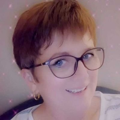 KarinSoyez's profile picture. 