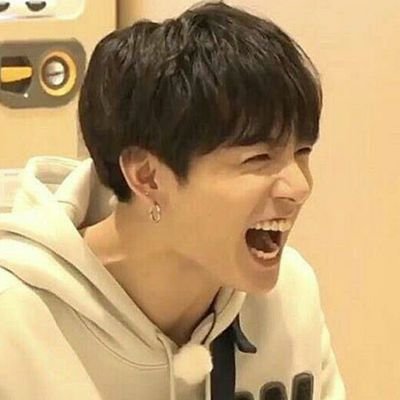 4jx4HZiwgqkkvXn's profile picture. 愛知住みの高１！BTS→グク❣雑食です！