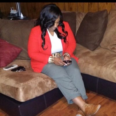 IAM_DERRIELJAI's profile picture. I wear lung cancer daily...”THIS MEAN WAR”🙏🏾👊🏾#iFiGHTLiKEAGiRL 💕#DerriStrong💪🏾🤞🏾🌻