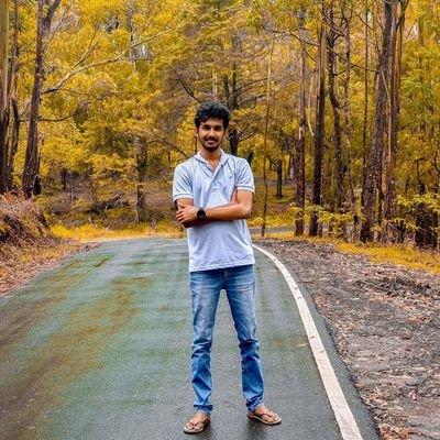 realisuru's profile picture. 