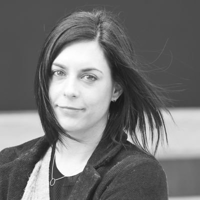 Izasms's profile picture. Visual Communication & UX, UI Designer