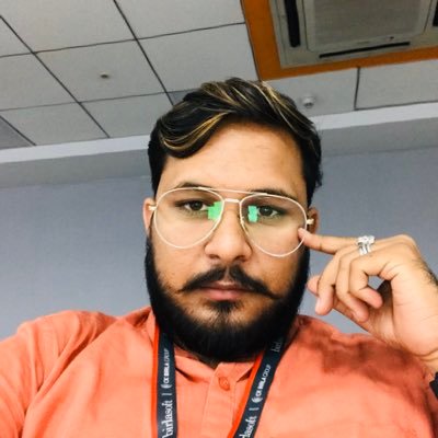 Aashishshukla8's profile picture. Mein bhi chowkidar😎