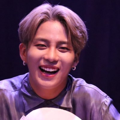 here’s a little reminder: choi jongho loves you very much and appreciates you 💗
