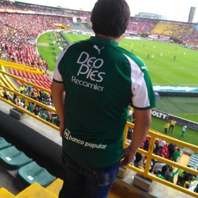 Rock 🎸 & Bowling 🎳 ★Deportivo Cali★ 🇳🇬 El Decano 1912 🇨🇴 @AsoDeporCali #DeportivoCali #VamosCali / Sigo a @OficialCAP @Flamengo / 📝 @Cafe_Quimera