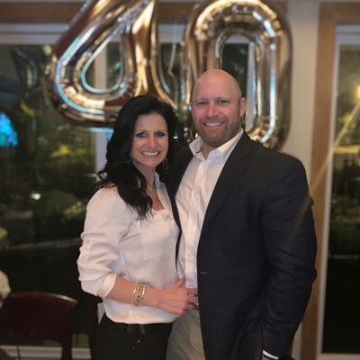 LNicoleFreeland's profile picture. Christian, wife, mommy, perpetual student, lover of music and books. My family is my entire world; all that I am and everything I do is for them. ❤️