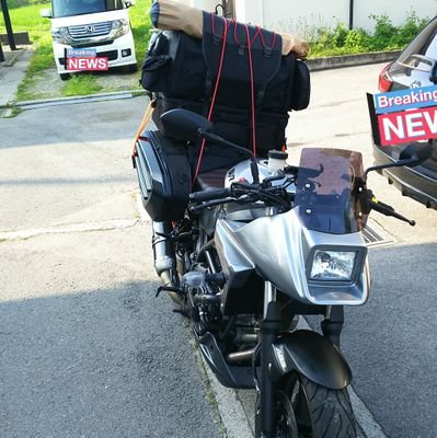 sv650X(2019)に乗ってます
キャンプと海釣りを少しやります
よかったら絡んで下さい。

長野県諏訪地方にいます
よろしくお願いします(^-^)