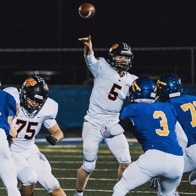 Libertyville 2021 QB| 6’2 200|All Area/Conference Football 2019| Drake Football Commit