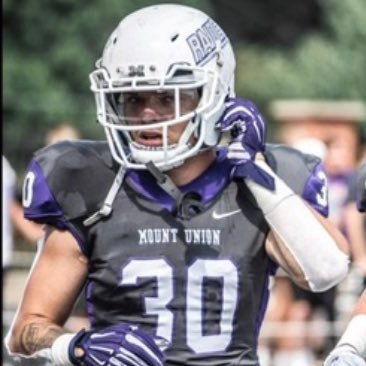 UMU Football '21 2017 National Champion 🇨🇦